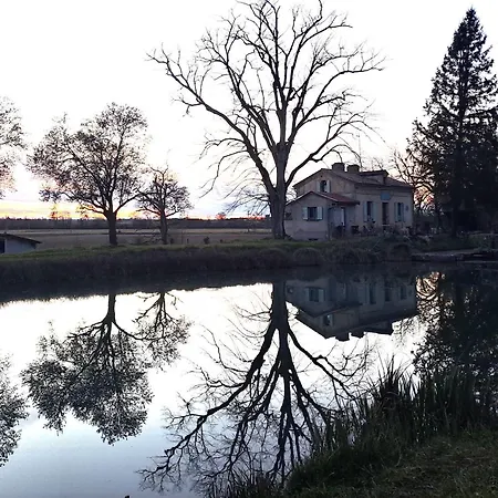 Homestay Halte A Ecluse D'hote